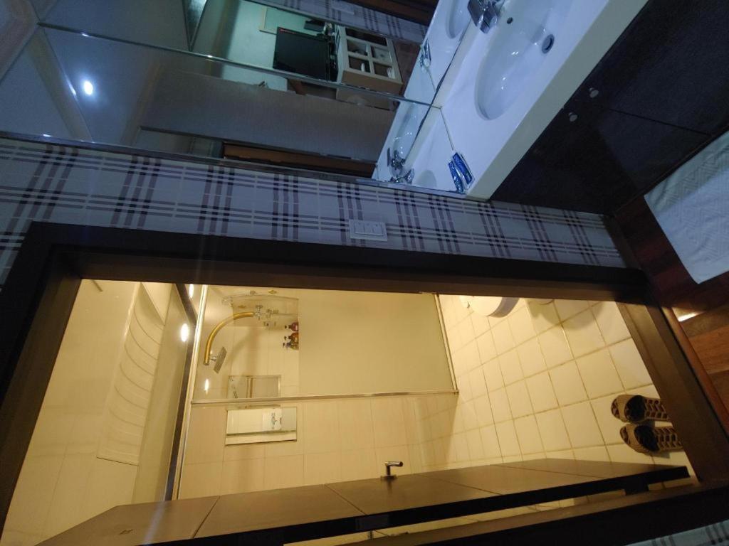 Sky Hotel Changwon Exterior photo